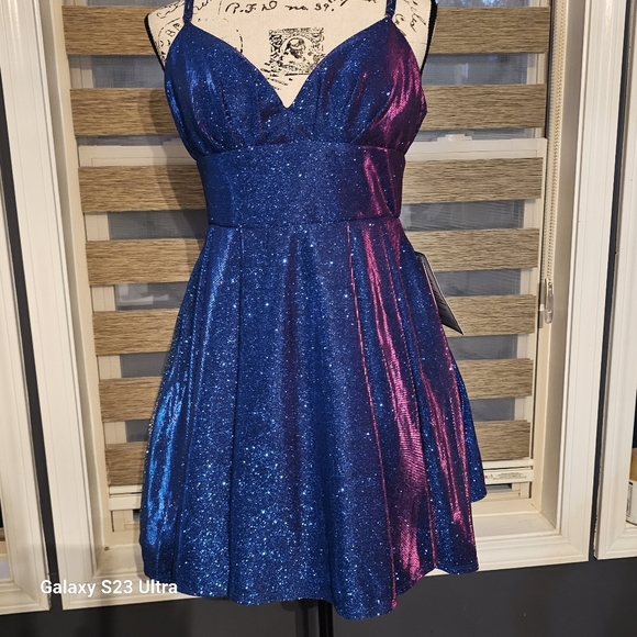 Juniors' Glitter-Knit  Skater Party Dress - Picture 3 of 13